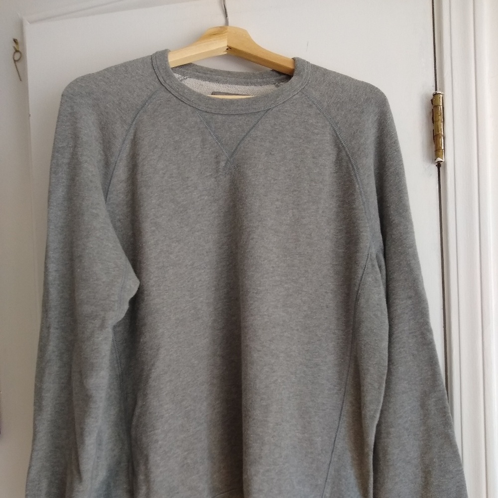 Men's Gray Gap Sweatshirt